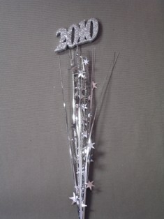 2010 Centerpiece Spray, Silver